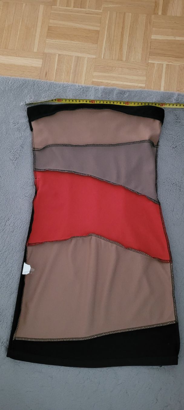 Vestiti: Élégante robe noire Divine, taille S/M – Nuovo (secondo la descrizione) da Vevey venduto da x_y_f 2