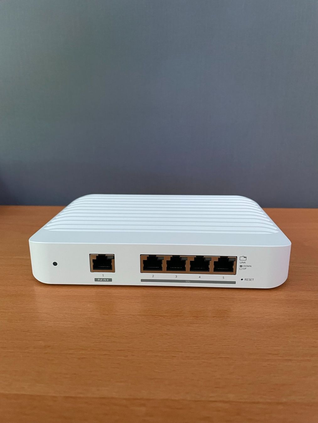 Ubiquiti Modem & Router: Ubiquiti UniFi Flex XG – Nuovo (secondo la descrizione) da Rothrist venduto da Evernex-Switzerland 2
