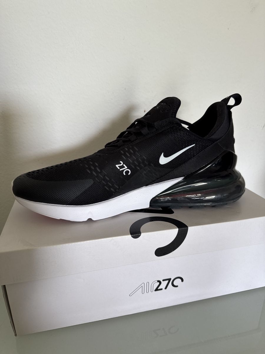 Nike Scarpe da uomo: Air Max 270 Grösse 48.5 – Nuovo (secondo la descrizione) da Winterthur venduto da Apple_verkauf