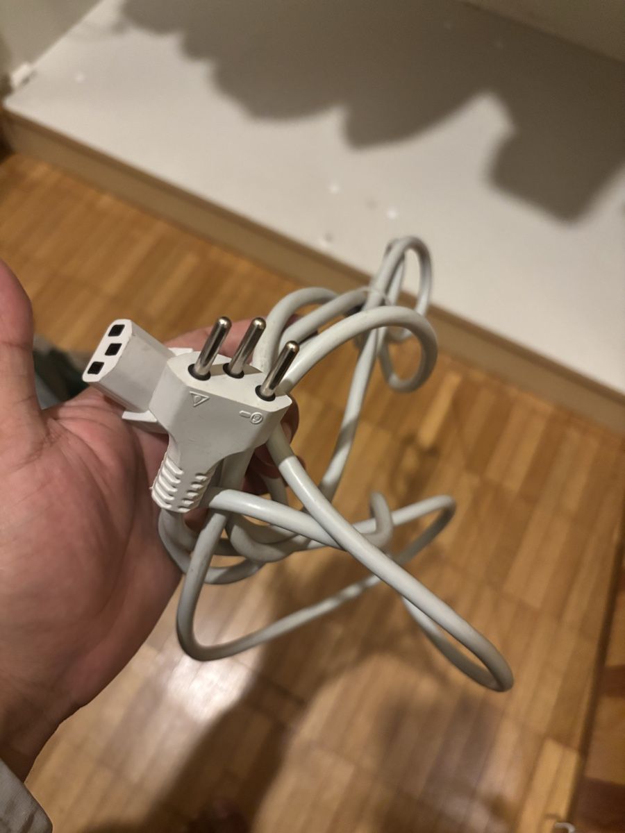Cavi: Netzkabel weiss mit Schweizer Stecker Typ J gebraucht – Nuovo (secondo la descrizione) da Basel venduto da rej_x2rl 1
