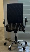 Black Office Chair - Stylish & Comfortable for Home!