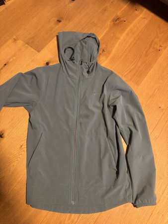 Herren Jacke Nike Grösse S guter Zustand