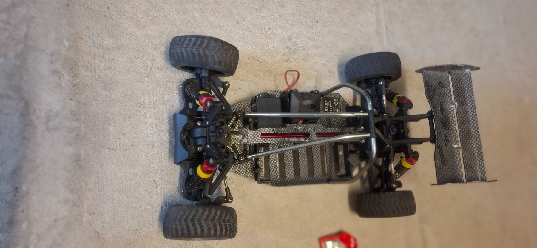 Reely Modellismo RC: Reely Carbon fighter Chassis – Difettoso da Walchwil venduto da huerlimannen