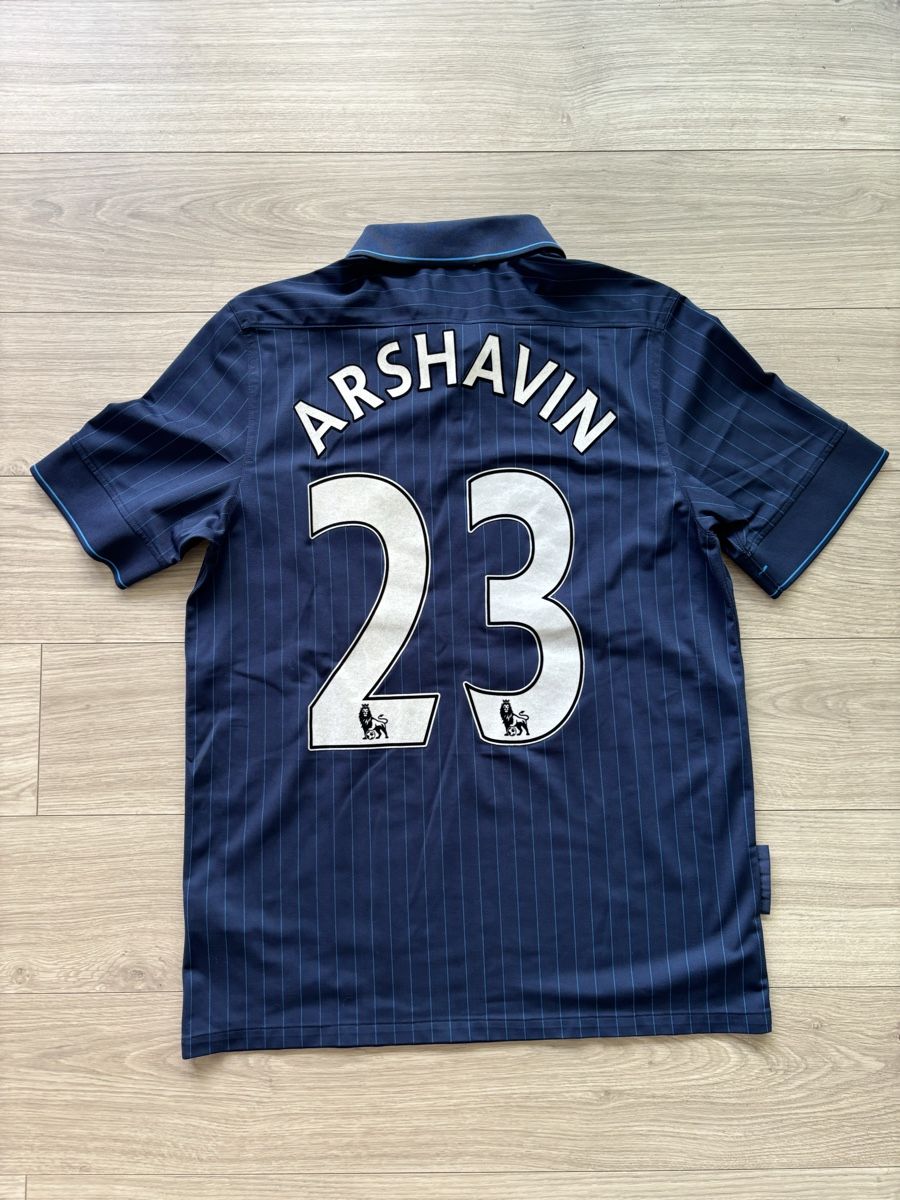 Nike Canottiere & Pantaloni: 2009-10 Arsenal Away Shirt Arshavin #23 – Usato da Castione venduto da REER