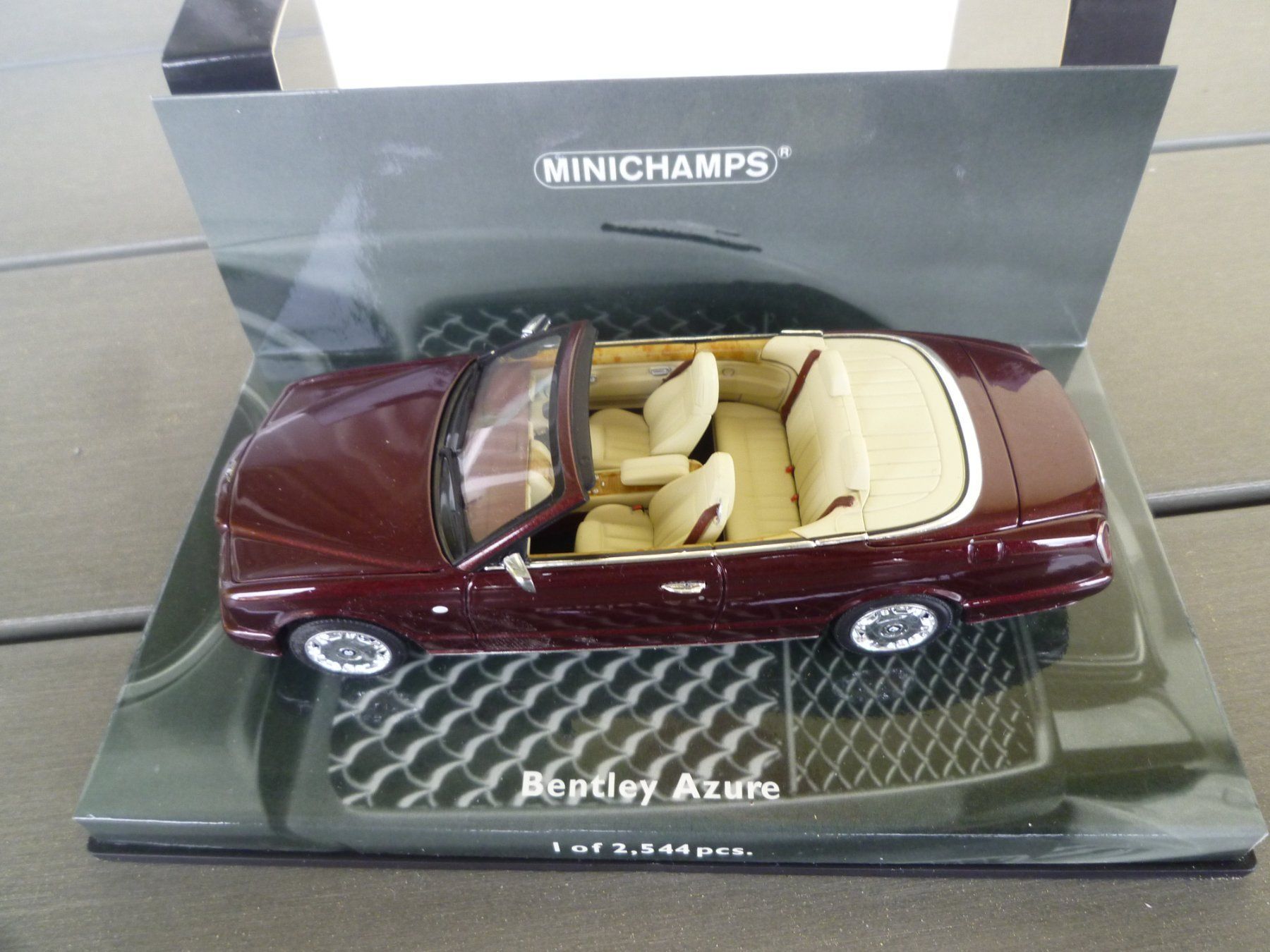 Bentley Modellini d'auto: Bentley Azure (2006) – Nuovo e nell'imballaggio originale da Flawil venduto da Imperiosud 4
