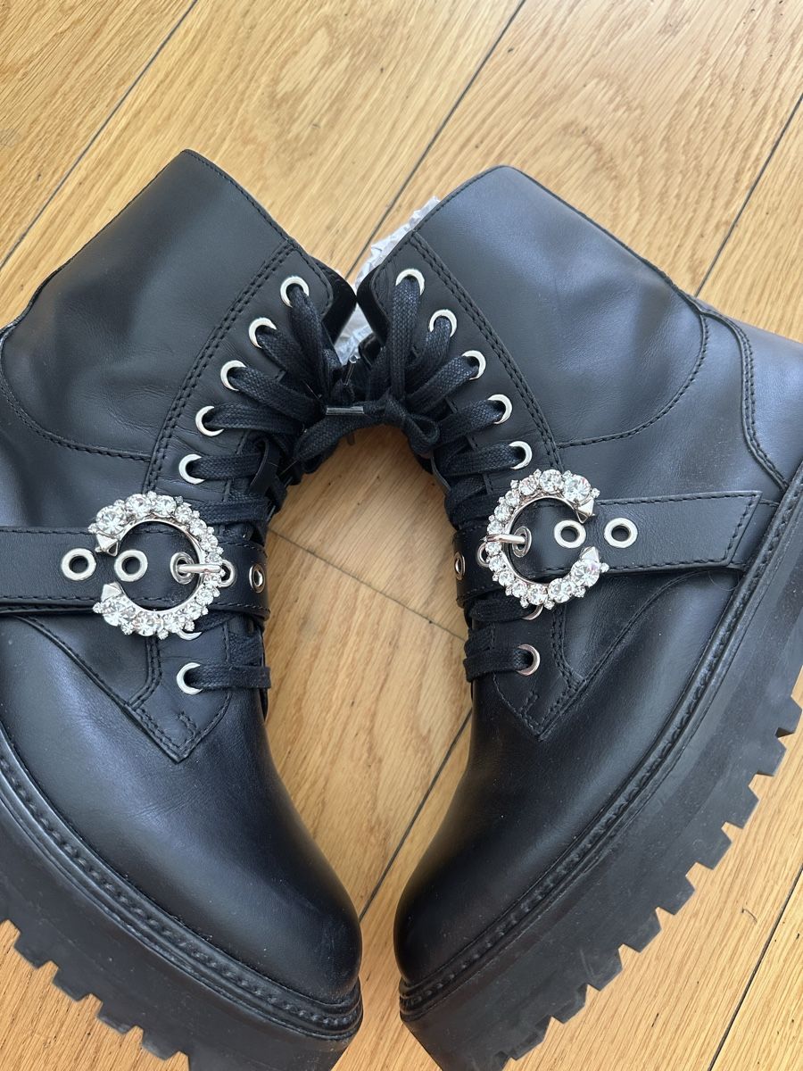 Jimmy Choo Scarpe da donna: Jimmy Choo leather combat boots size 38.5 – Nuovo (secondo la descrizione) da Geneve venduto da iri_dr5s 6