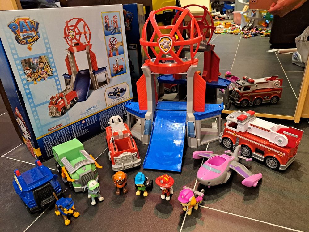 Grosses PAW Patrol Set mit Hauptquartier (Gebraucht) in Niederrohrdorf ...