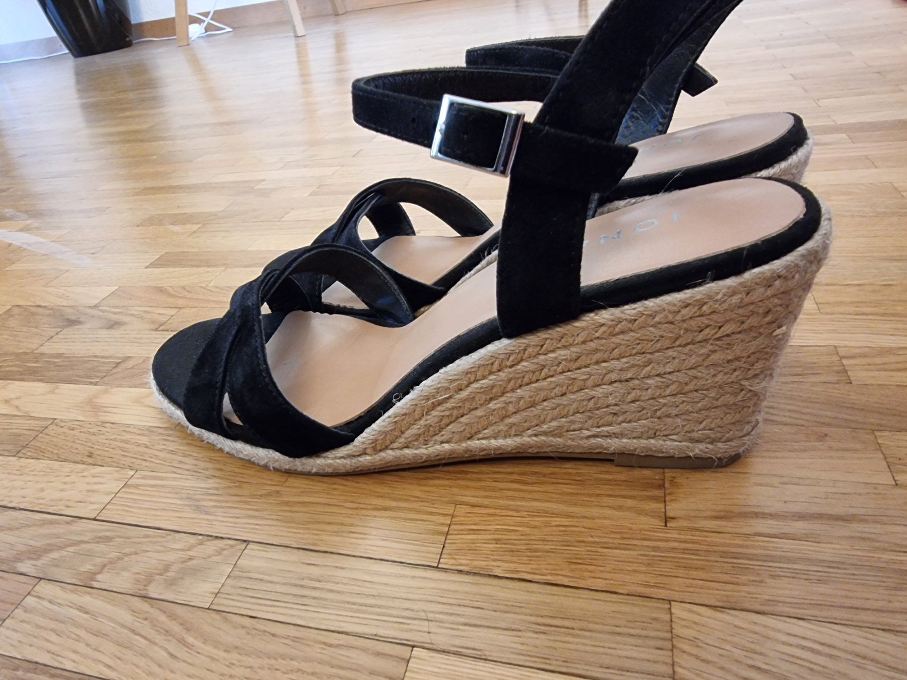 Damenschuhe: Sandales compensées cuir noires Jonak taille 38 – Gebraucht aus Veyrier von Leilazizou 2