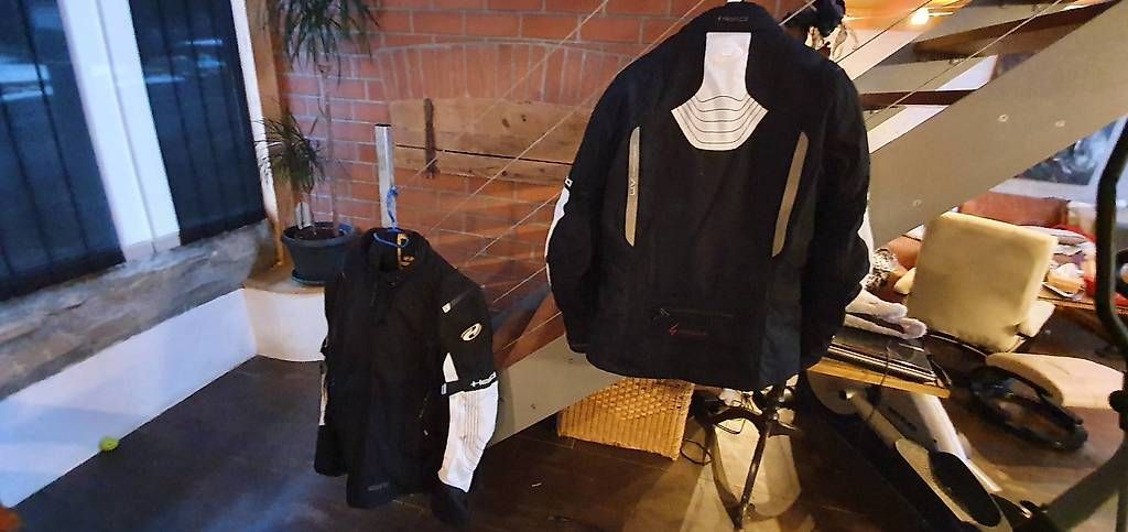 Held Giacche: 2 vestes moto Held goretex 3en1 – Usato da Attalens venduto da Lau4 1