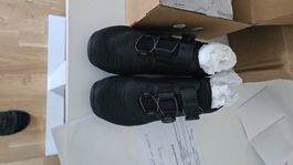 Veloschuhe Fizik Vega schwarz mit Boa Verschluss Neu
