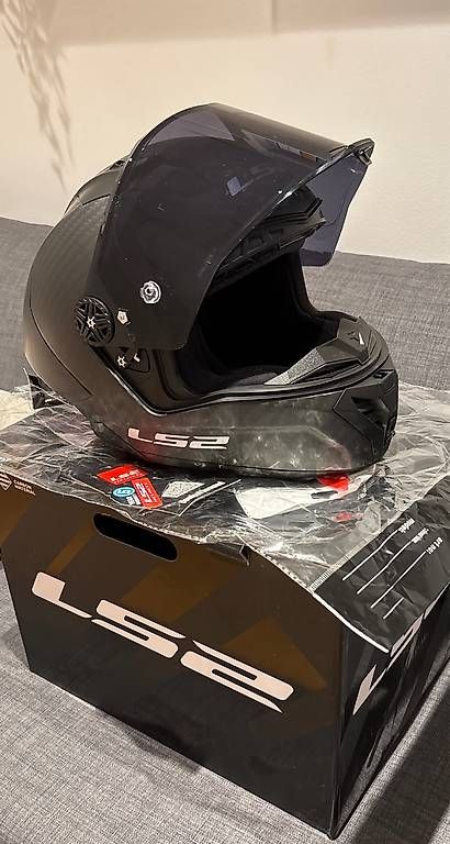 Caschi & visiere: casco LS2 FF805 Thunder Carbon GP Aero Spoiler – Nuovo e nell'imballaggio originale da Lugano venduto da lor_97td 2