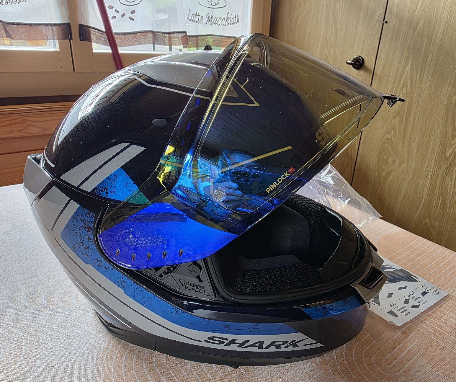 Caschi & visiere:  Shark Integralhelm SKWAL 13 / S – Nuovo (secondo la descrizione) da Kiental venduto da MeSa_Niesen 3