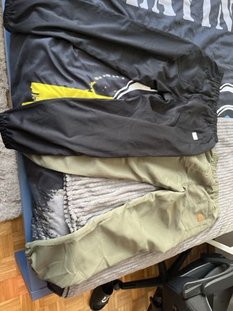 Pantaloni sportivi neri e verdi- Comodi e versatili! Taglia