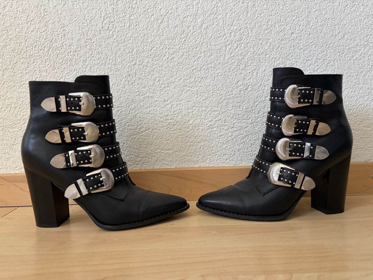 Dosenbach Scarpe da donna: Stiefeletten Grösse 38 – Nuovo (secondo la descrizione) da Niederurnen venduto da sel_z2wg 1