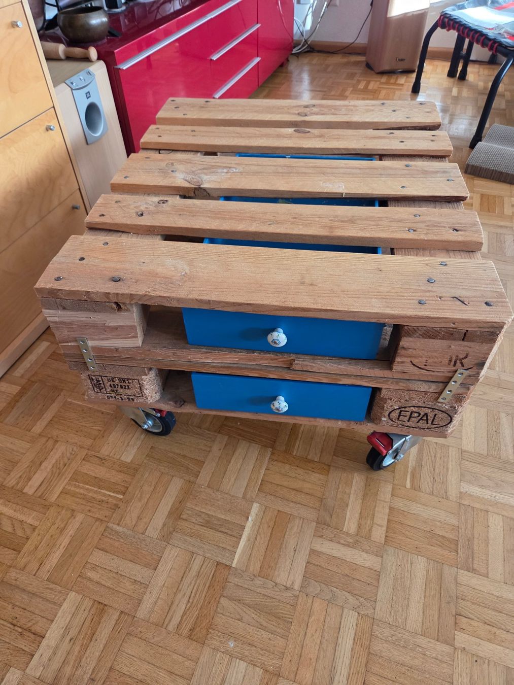 Tavoli: Sofatisch aus Paletten – Usato da Reinach BL venduto da Manga7