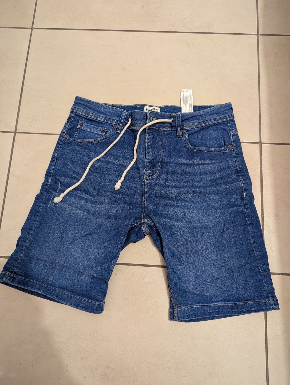 Bershka Pantaloni: Bershka men shorts – Nuovo (secondo la descrizione) da Lamone venduto da M_vvh9