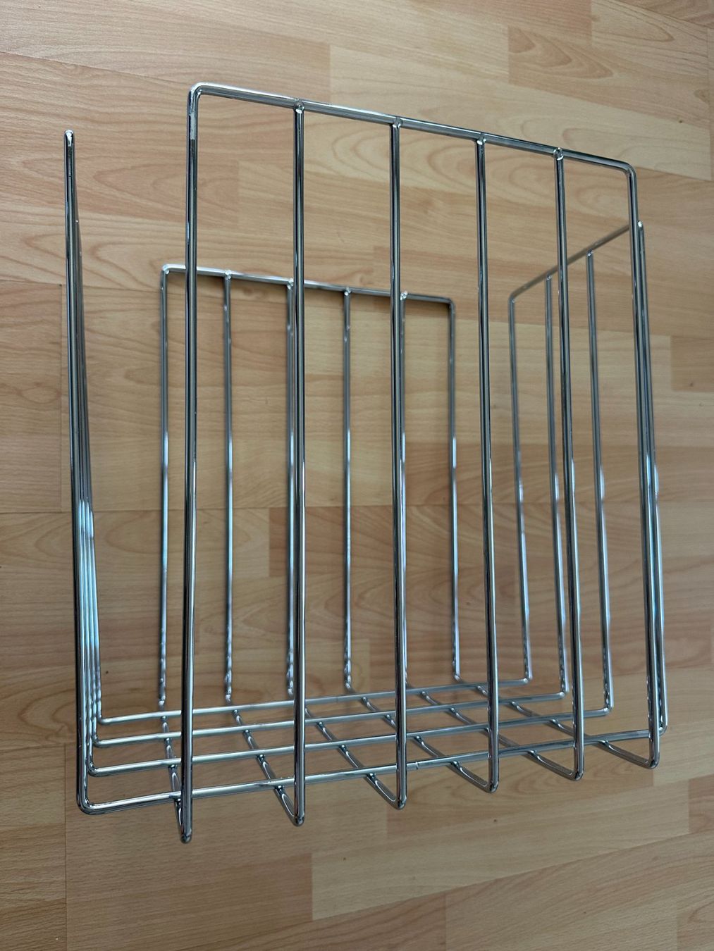 Sonstige Dekorationen & Accessoires: Zeitungssammler Aluminium stabil – Gebraucht aus Niederglatt ZH von Polobunny 1