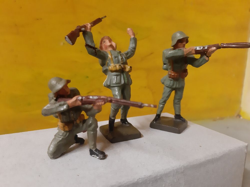 Jouets: Fantassins au combat, Lineol – D'occasion à Monthey par Jmbois