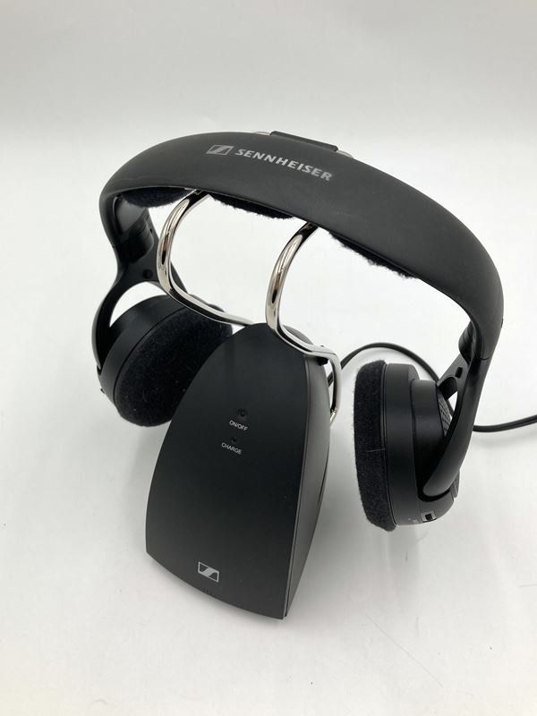 Sennheiser Casques audio: SENNHEISER | Kopfhörer mit Ladestation – D'occasion à Wittenbach par Restwert_St-Gallen 1