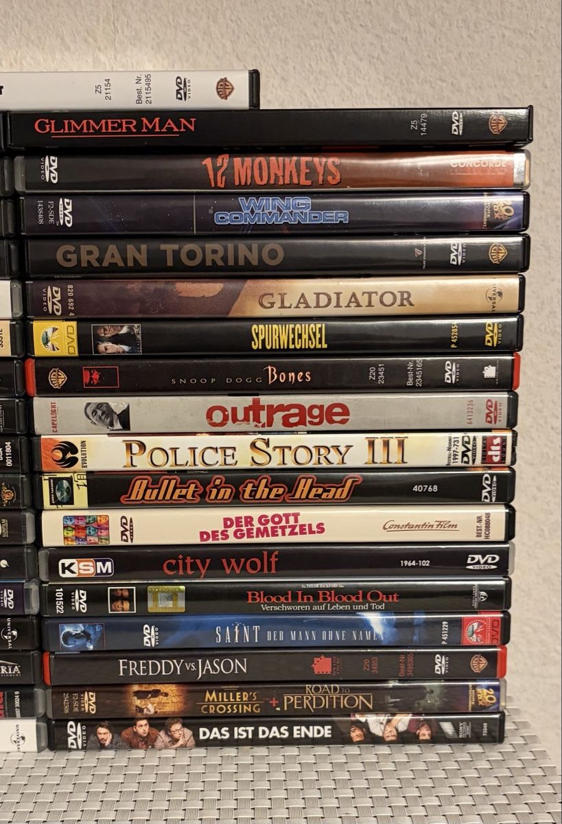 Tous les DVDs: DVD Sammlung – D'occasion à Flawil par NiceT 2