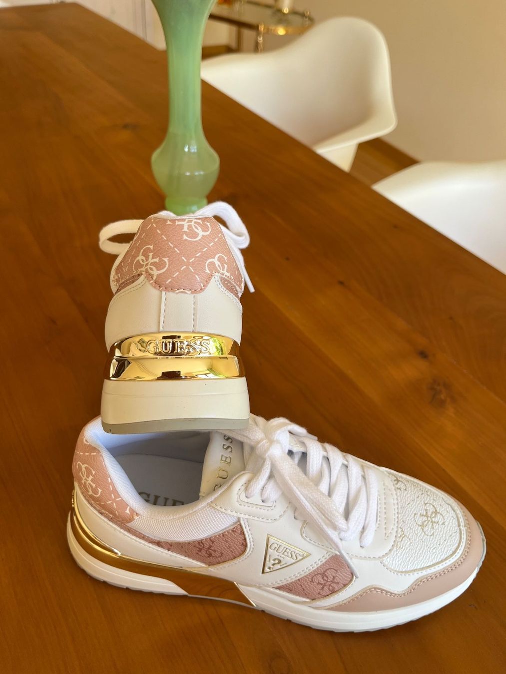 Guess Damenschuhe: GUESS Sneakers Gr. 37 – Neu (gemäss Beschreibung) aus Schaffhausen von nostalgie9 3