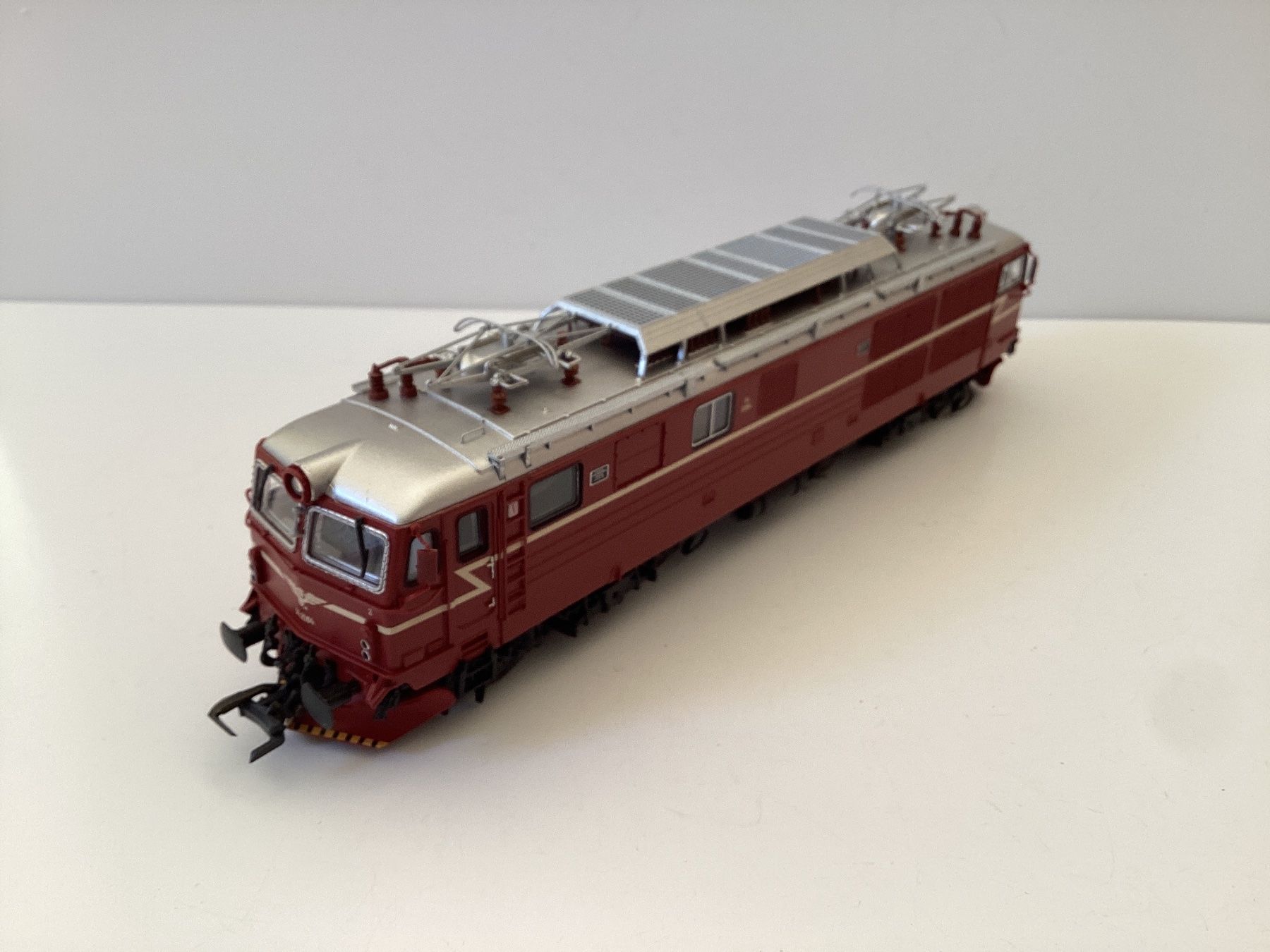 Modellini di ferrovie: NMJ 93101 NSB 14.2164 Old Design H0 1:87 – Usato da Effretikon venduto da simtek_de