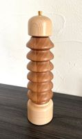 Pfeffermühle Holz Neuwertig, Mahlwerk Sonderegger CH