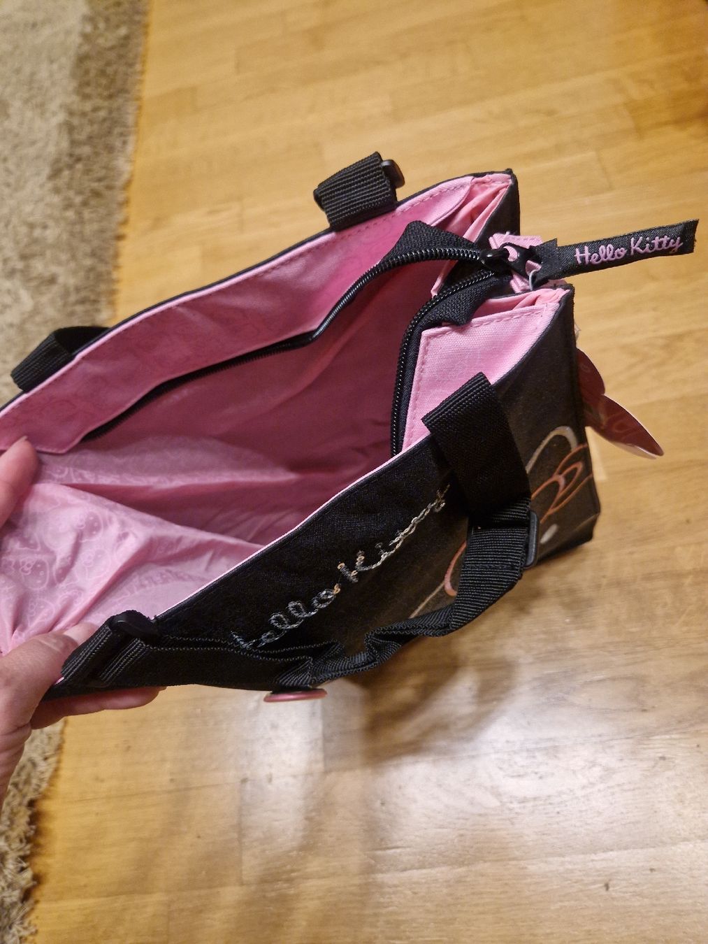 Borse: Sac Hello Kitty neuf avec étiquette – Nuovo e nell'imballaggio originale da Penthaz venduto da Sosotroc 3