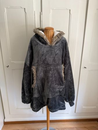 SNUG RUG - Eskimo Hoodie oversized kuschelig