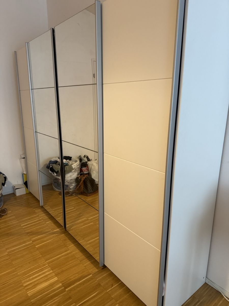 Armadi: schrank – Usato da Schlieren venduto da k.egueez