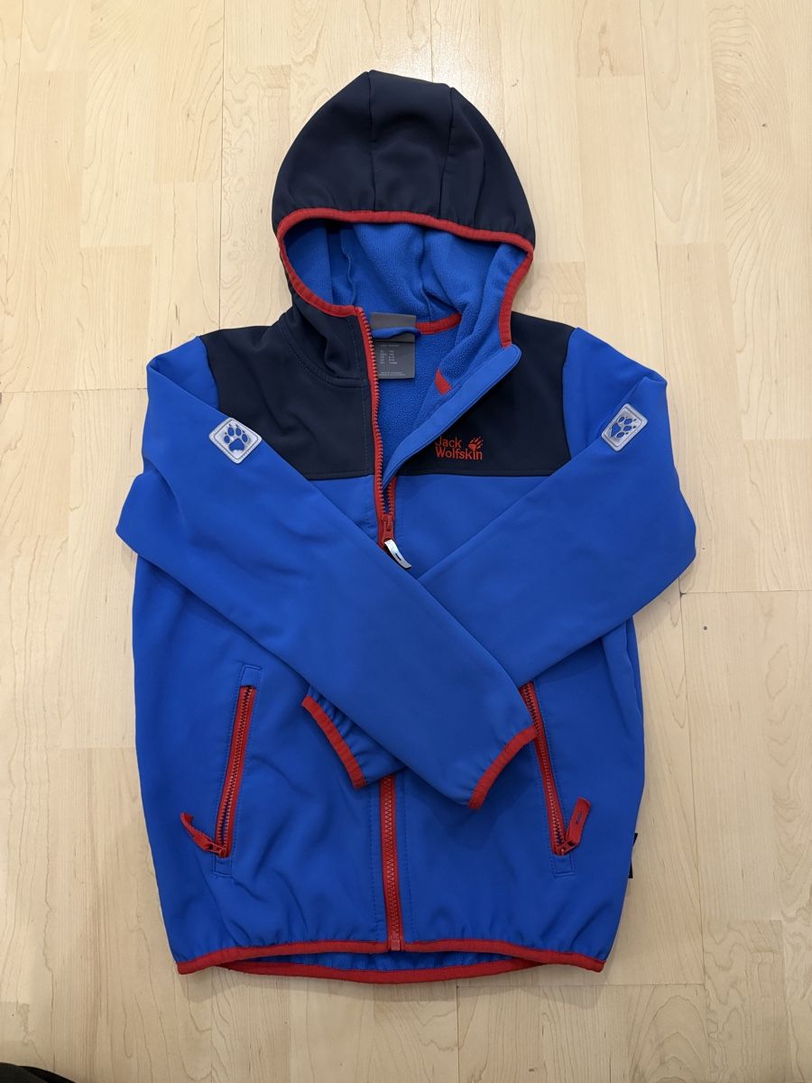 Jack Wolfskin Giacche & Cappotti: Jack Wolfskin Softshelljacke Kinder Gr. 140 – Usato da Uster venduto da pas_ytj2