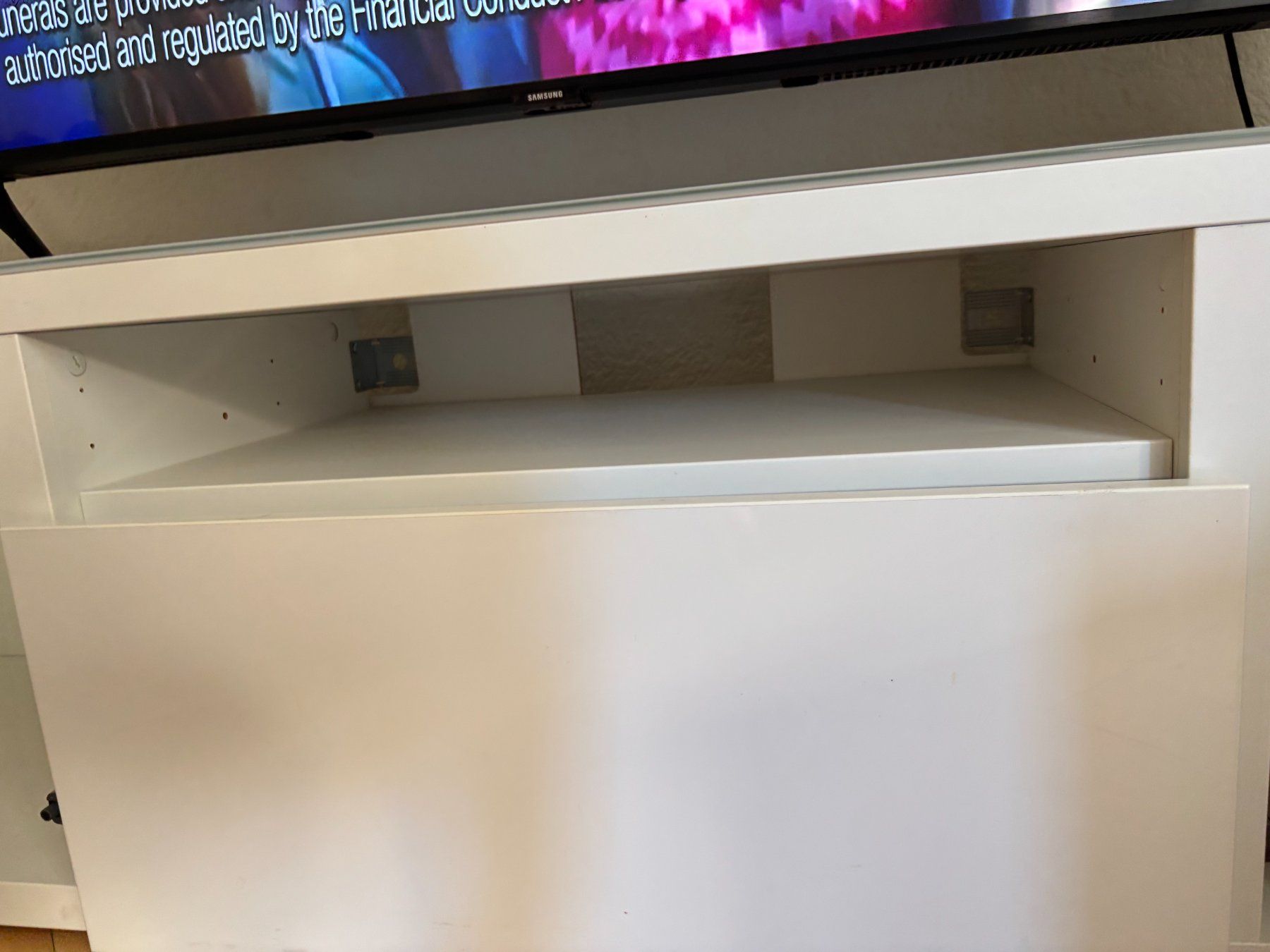 TV Möbel: Lowboard – Gebraucht aus Zürich von nad_yj6c 3