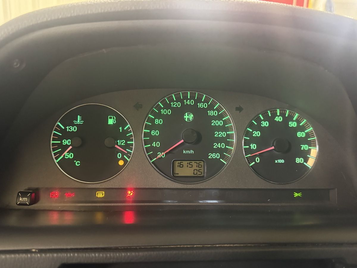 Alfa Romeo Automobili: Alfa romeo 146 2.0 TS 16V – Usato da Ostermundigen venduto da mus_zpk8 6