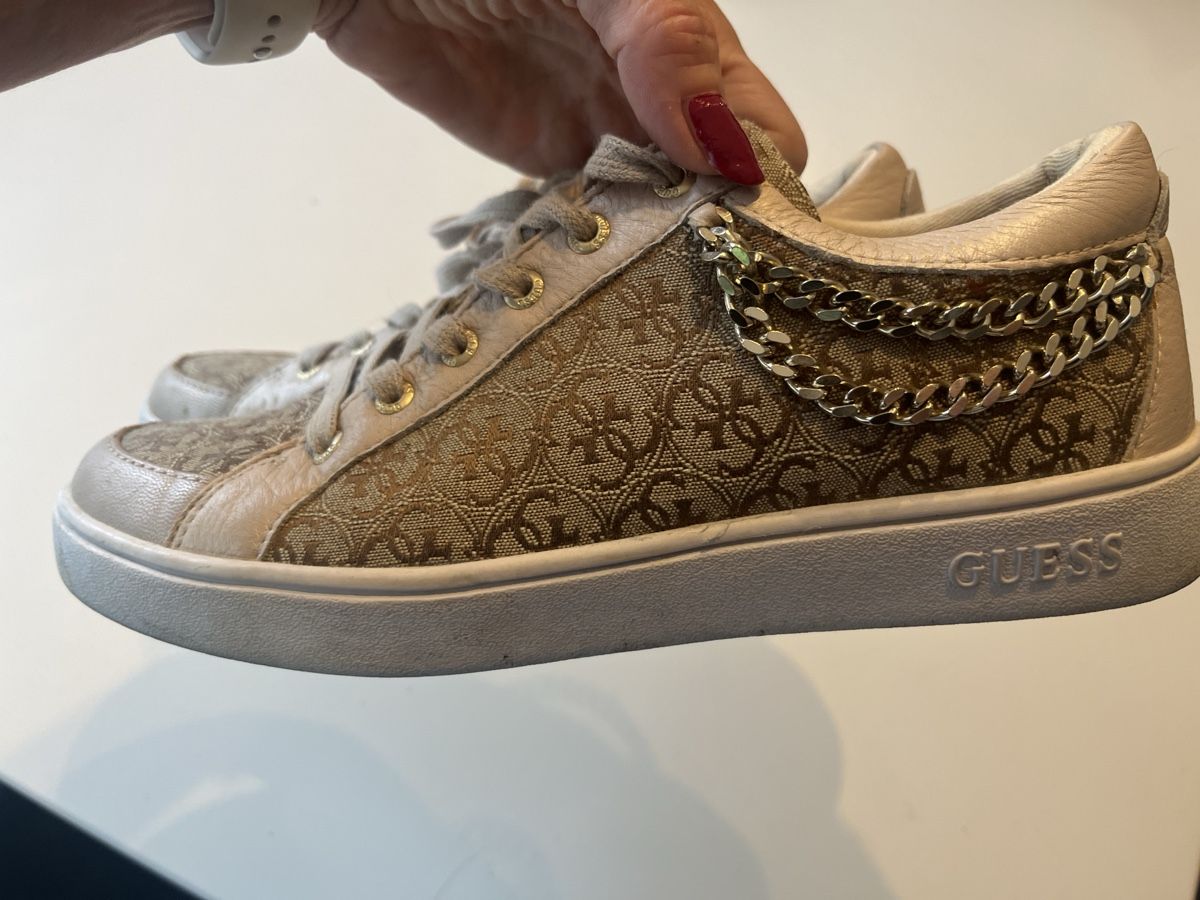 Guess Scarpe da donna: Guess sneakers 38 – Usato da Rombach venduto da kar_5kkt 2