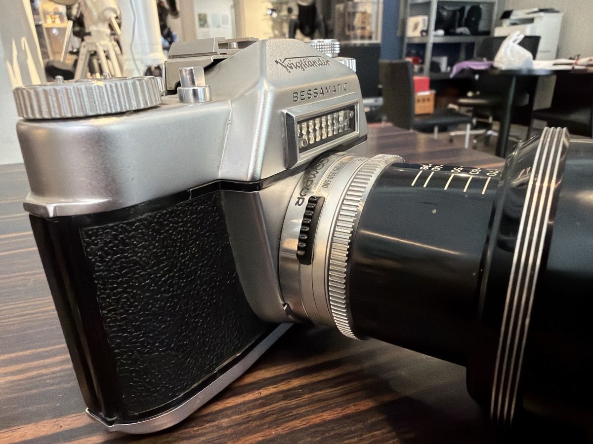 Voigtländer Fotocamera: Voigtländer Bessamatic Zoomar 2.8  – Usato da Zürich venduto da KochphotoAG 7