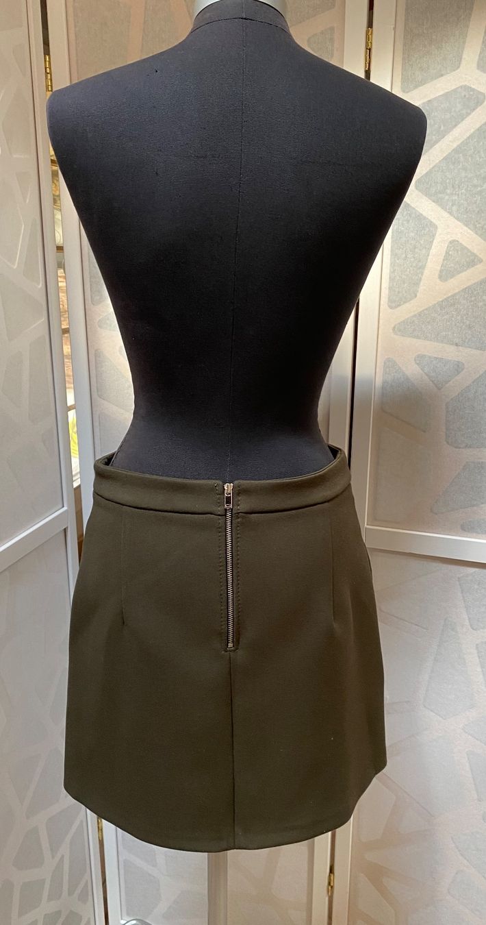 Röcke: Great khaki miniskirt. XS – Gebraucht aus Grund b. Gstaad von PlageNeigeplus 3