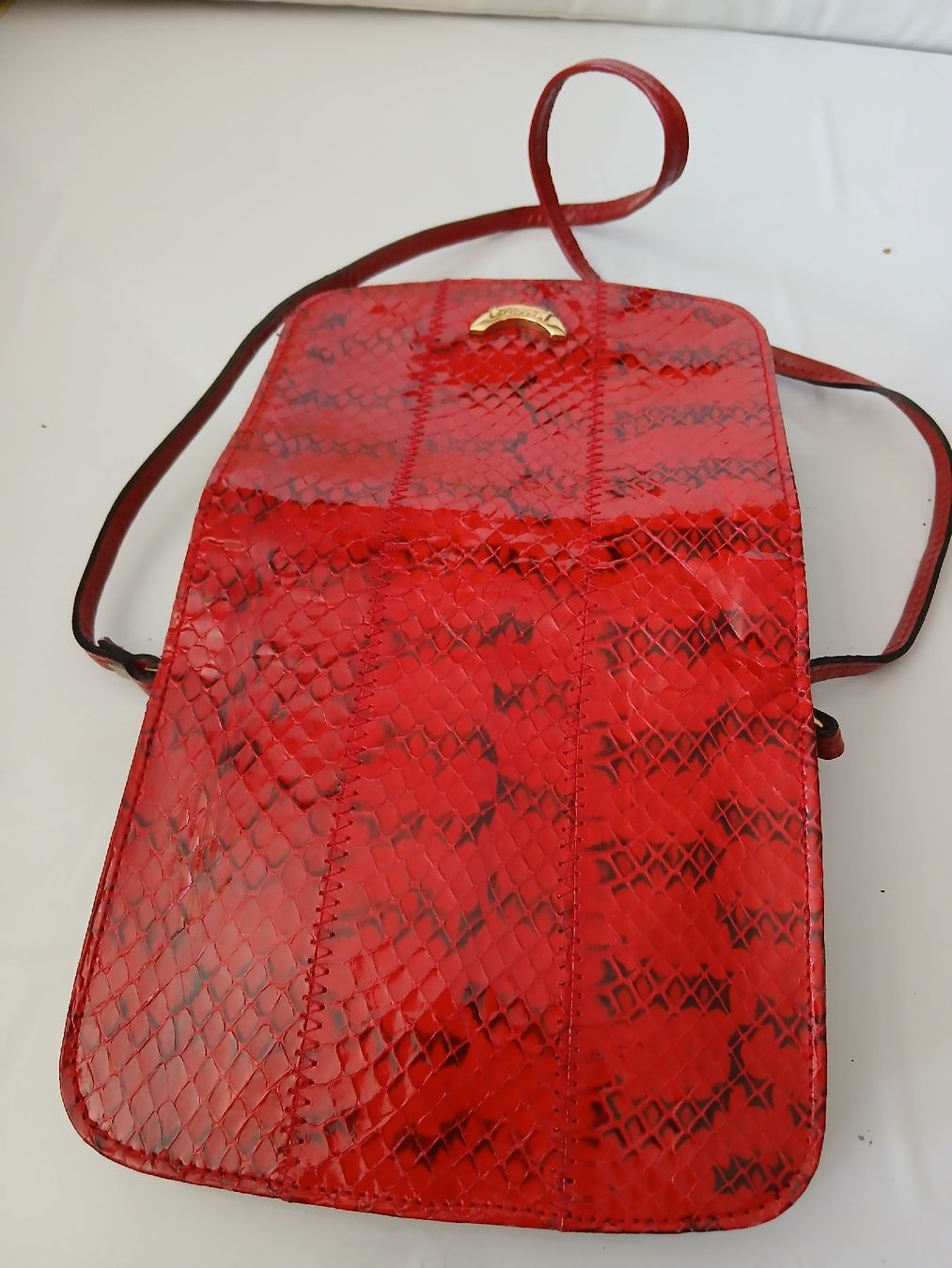 Taschen für Damen: Abendkleid Tasche rot – Gebraucht aus Zürich von tg4_y65n 1