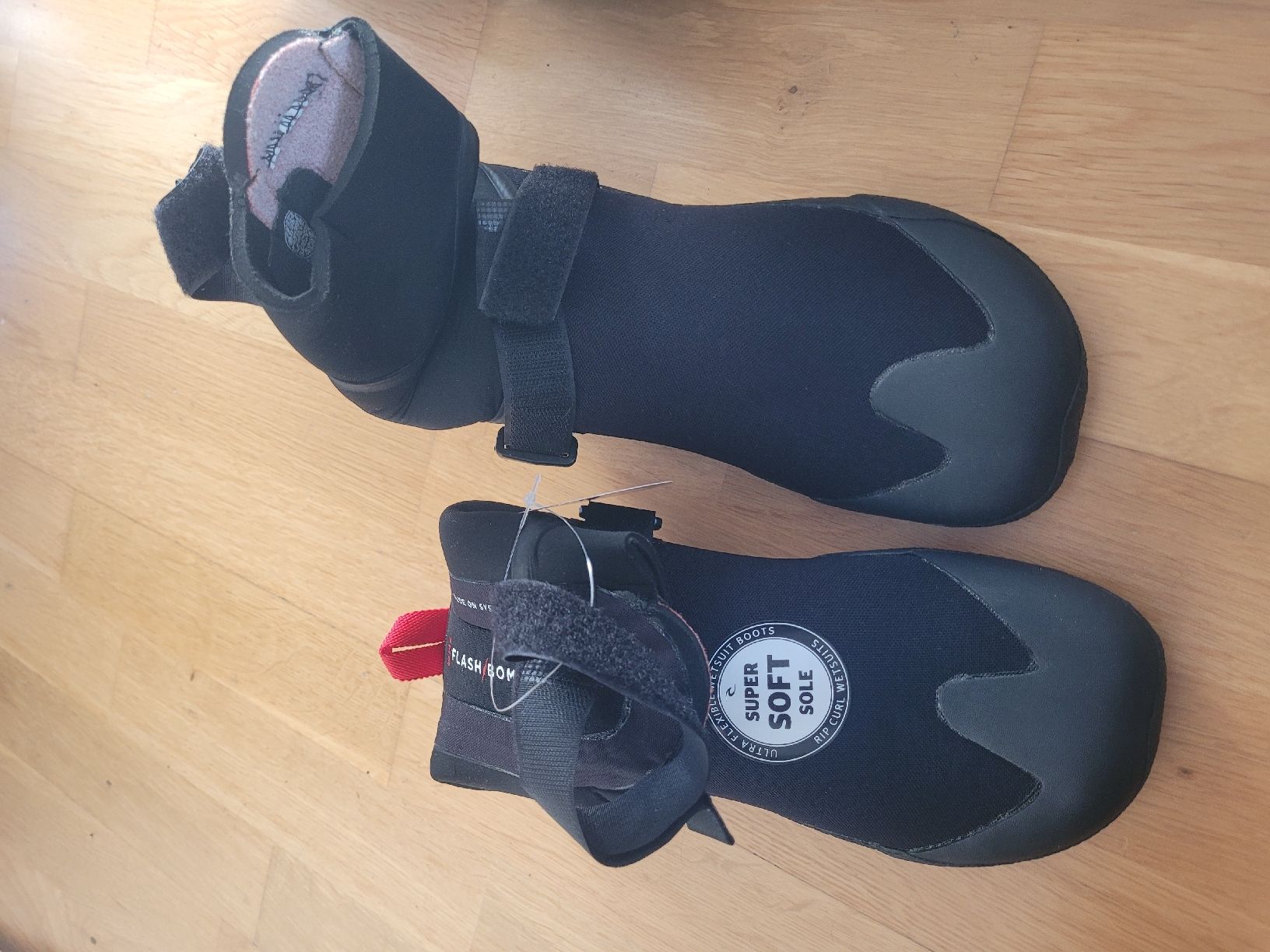 Rip Curl Scarpe da uomo: Rip curl Flash Bomb surfboots 7mm – Nuovo e nell'imballaggio originale da Zürich venduto da BBaer87 1