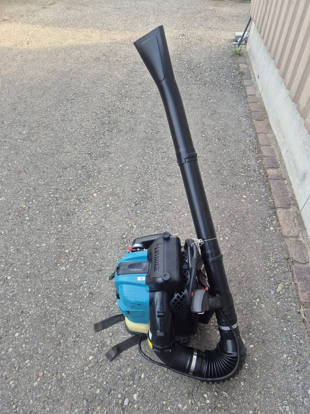 Makita Soffiatori & Aspiratori per foglie: Makita Rückenblasgerät BBX7600 – Usato da Niederglatt ZH venduto da Hinti50 1