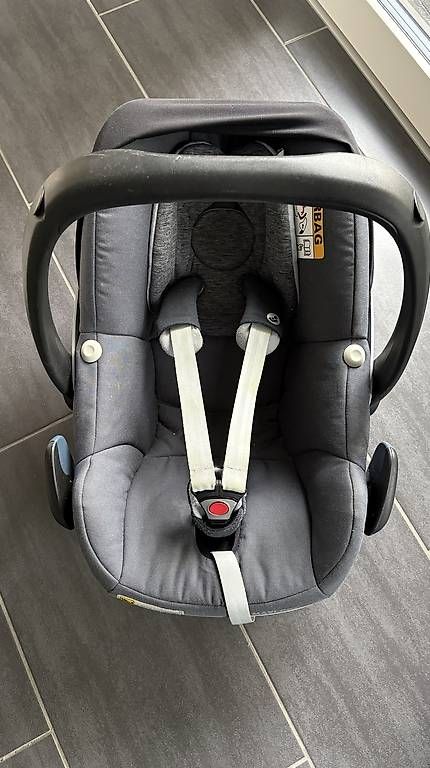 Maxi-Cosi Sièges auto: Maxi-Cosi Babyschale – D'occasion à Oberrohrdorf par Paescu83