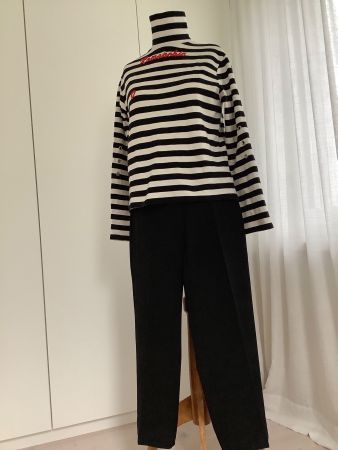 Cooler Franzosen-Look Hose und Shirt