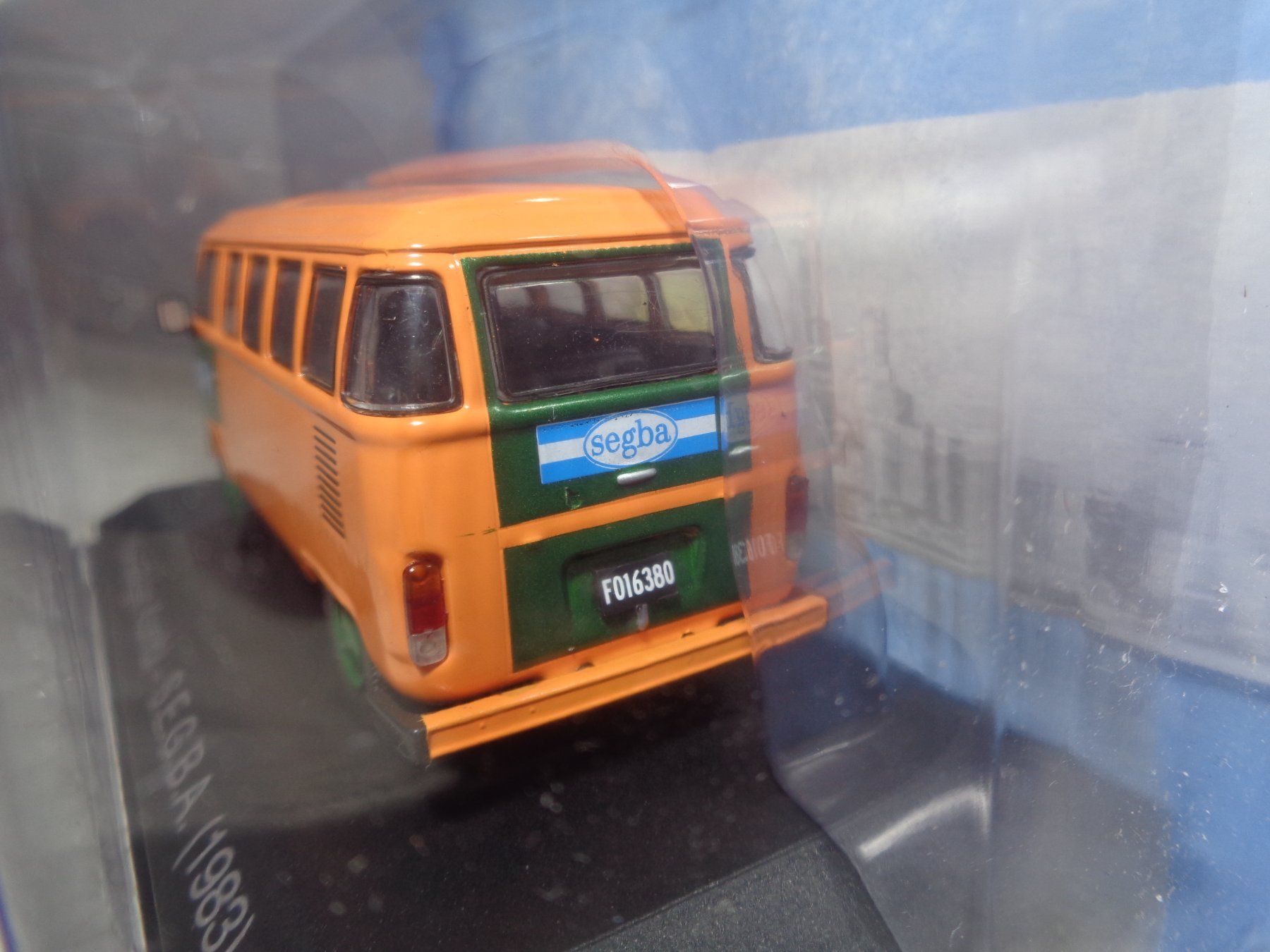 Volkswagen Modellautos: Salvat 1:43 VW Kombi 1983 – Neu und originalverpackt aus Reconvilier von rallycar 3