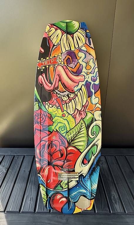 Planches de surf: Wakeboard Liquid Force Trip 130  – D'occasion à La Tour-de-Peilz par Vinsobres 1
