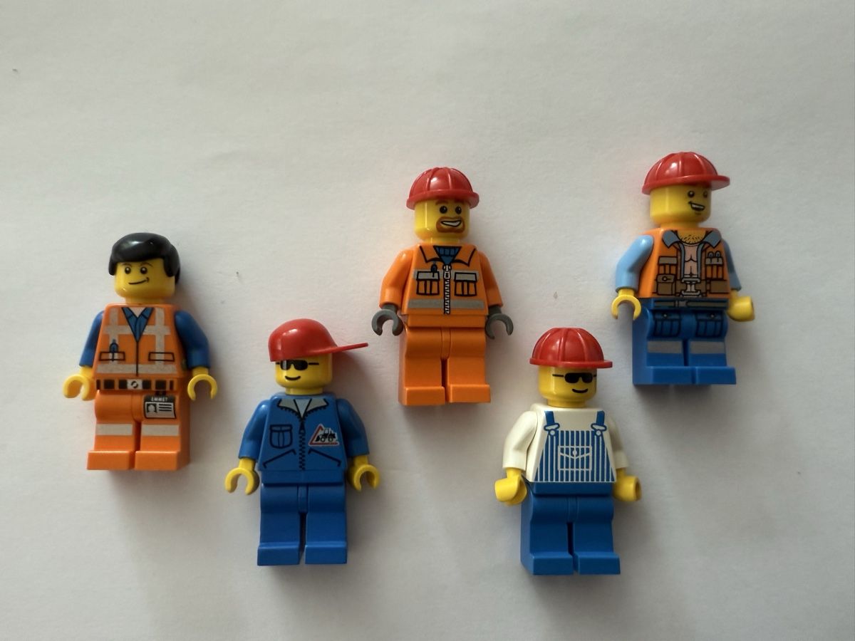 Lego Giocattoli: 5 LEGO Figuren  Bauarbeiter – Usato da Rheinfelden venduto da zim_2hqc 1