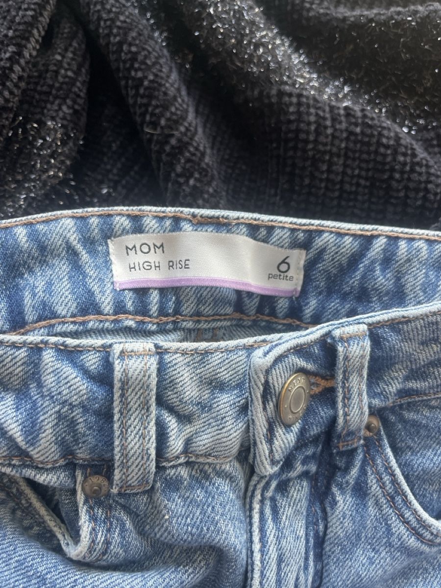 Lotti di vestiti: Kleider paket – Usato da Davesco-Soragno venduto da Marti3011 1