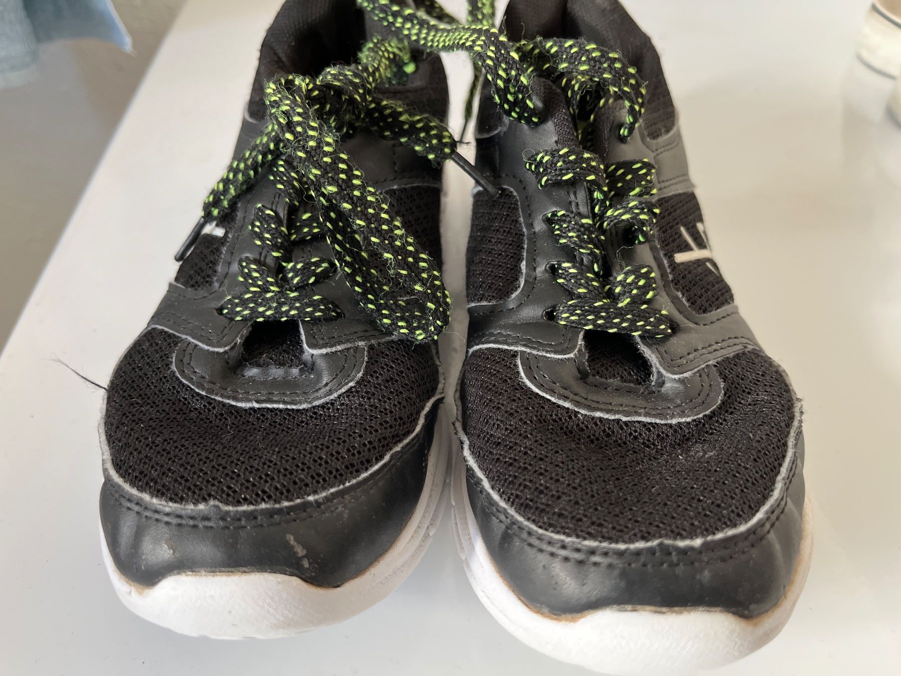 Scarpe per ragazzi: Turnschuhe Gr 34 – Usato da Grüningen venduto da lovinho 2