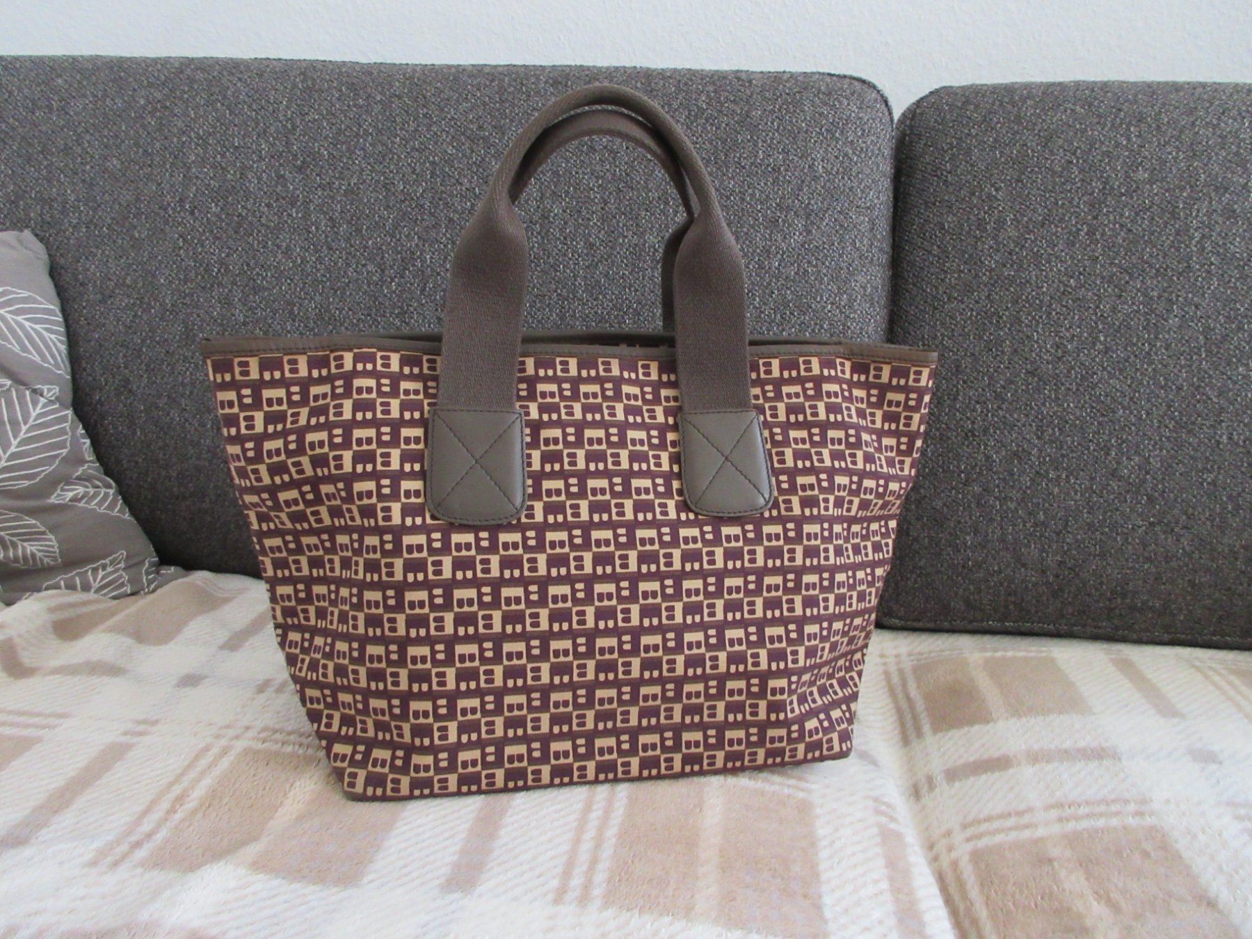 Bally Taschen für Damen: BALLY Fabric HANDBAG/Stoff handtasche!! – Gebraucht aus Goldach von mamakotzi 1