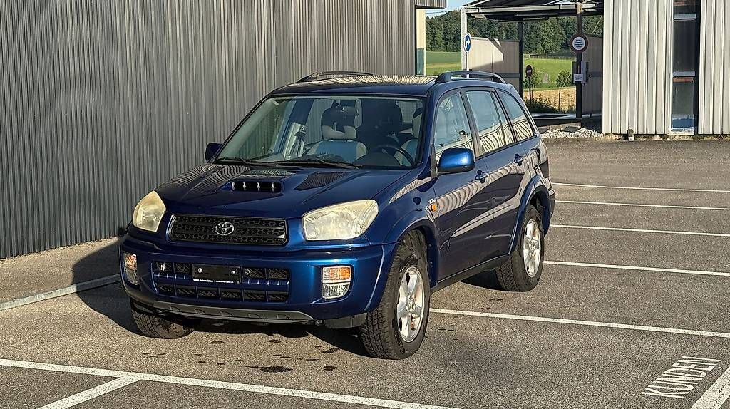 Toyota Automobili: Toyota RAV-4 Diesel SUV – Usato da Bettlach venduto da piston87