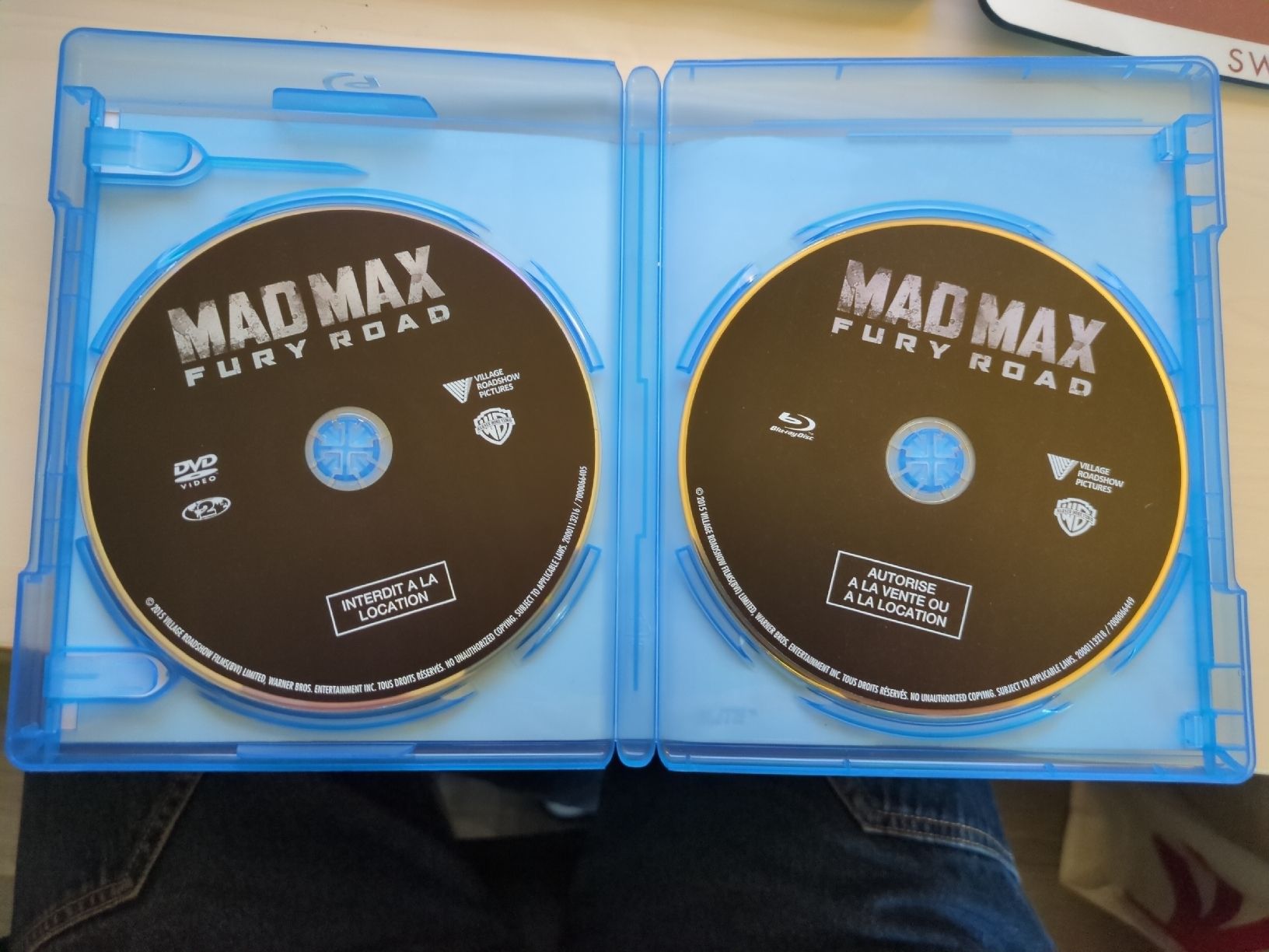 Tutti i DVDs: Mad Max Fury Road Blu-ray + DVD – Nuovo (secondo la descrizione) da Gland venduto da Kyostal 2