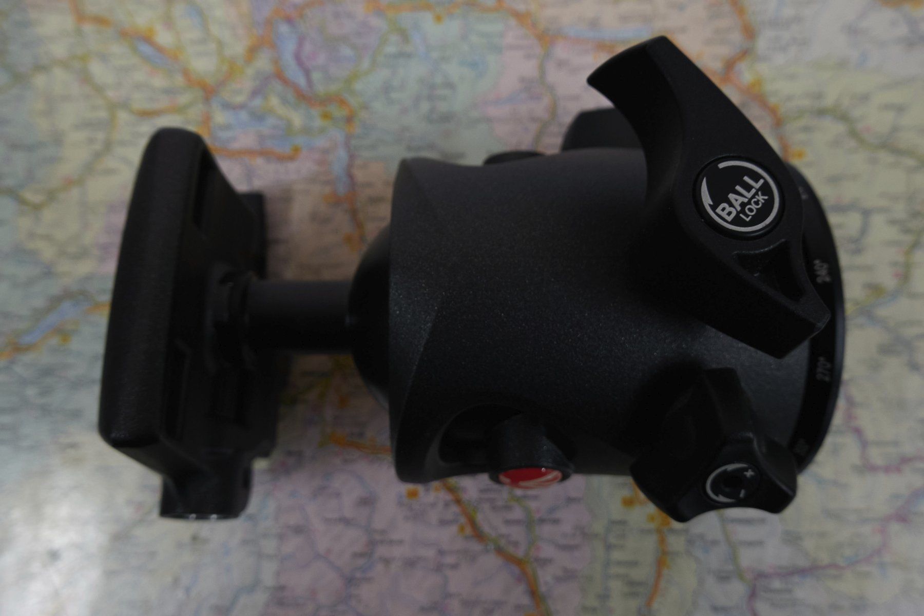 Manfrotto Treppiedi & Teste: Manfrotto MH055M0-Q2 Stativkopf – Usato da Ipsach venduto da NormanR